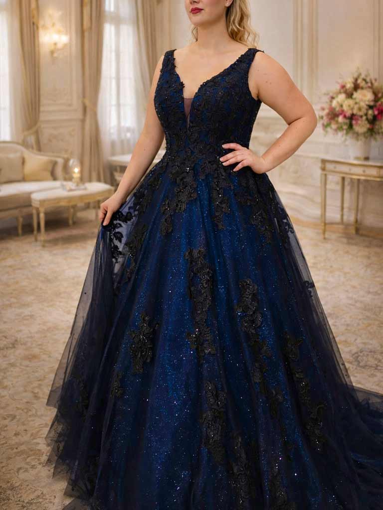 Schwarz-royalblaues Brautkleid mit V-Ausschnitt und funkelnden Applikationen – Spezialgeschäft für schwarze Brautkleider in der Schweiz.
